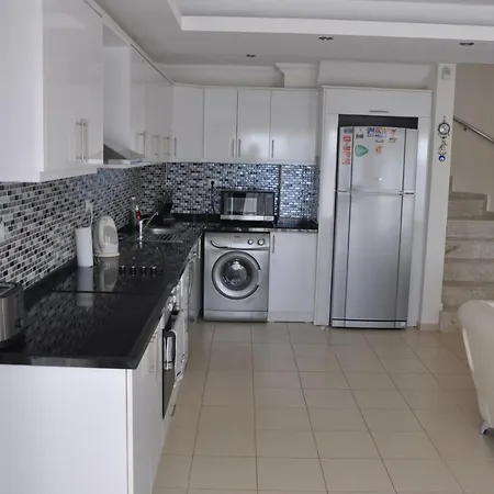 Sunset A ヴィラ フェティエ