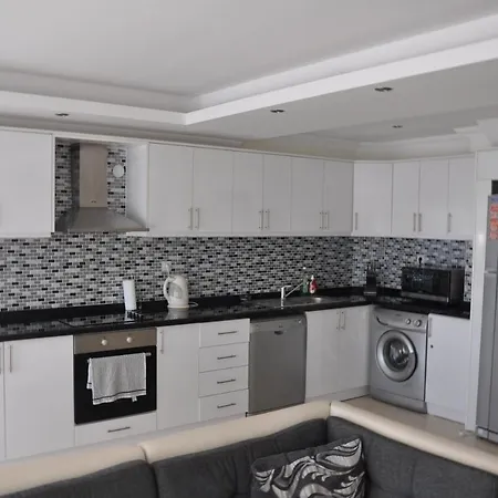 ヴィラ Sunset A フェティエ