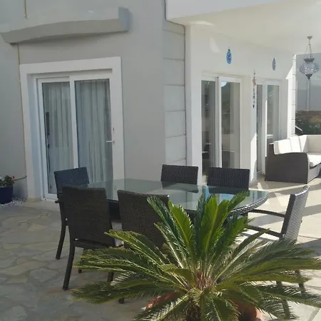 Sunset A ヴィラ フェティエ